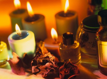 Aromatherapy Candles and Oils